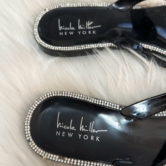 Black Rhinestone Bow Flip Flops Nicole Miller New York Sz 8 - Picture 5 of 5